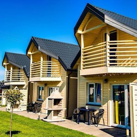 Holiday Resort, ウストロニエ・モルスキエ エクステリア 写真
