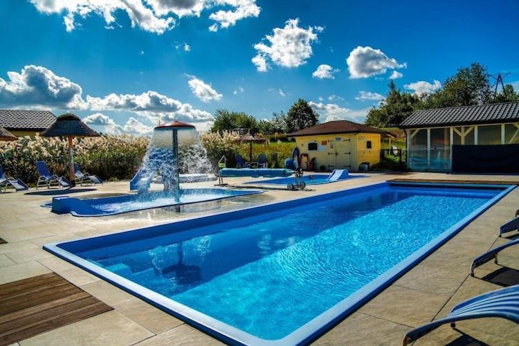 Holiday Resort, ウストロニエ・モルスキエ エクステリア 写真