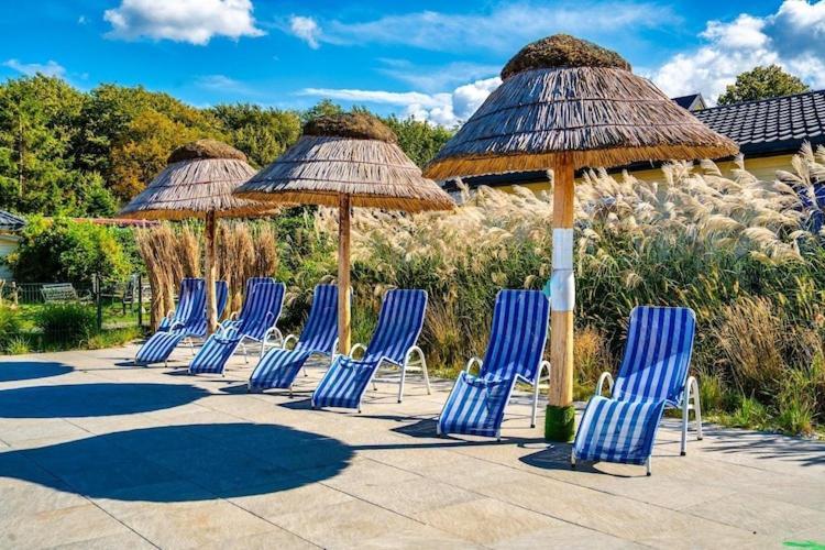 Holiday Resort, ウストロニエ・モルスキエ エクステリア 写真