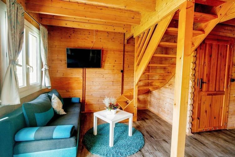 Holiday Resort, ウストロニエ・モルスキエ エクステリア 写真