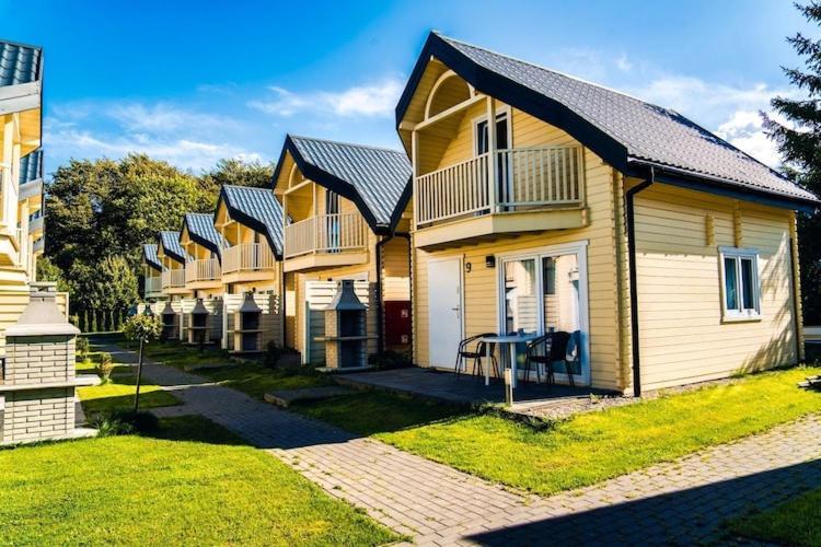 Holiday Resort, ウストロニエ・モルスキエ エクステリア 写真
